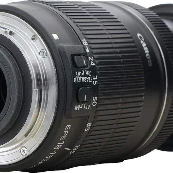 Objetiva Canon Zoom 18-135mm Is Efs + 2 Filtros Novinha Canon Ef-s Preto (Usado)