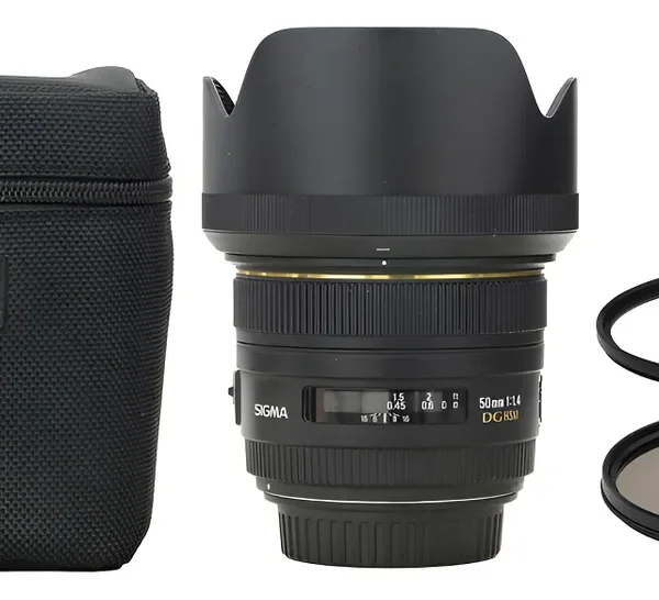 Objetiva Sigma 50mm 1:1.4 Af Para Canon + 2 Filtros Nota 10 Canon Ef Preto (Usado)