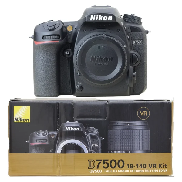 Nikon D7500 Só 10.550 Cliques Zerada ! Com 32gb E Leitor Preto (Usado)