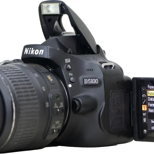 Nikon D5100 + 18-55mm + 16gb + Bolsa Só 5.920 Cliques (Usado)